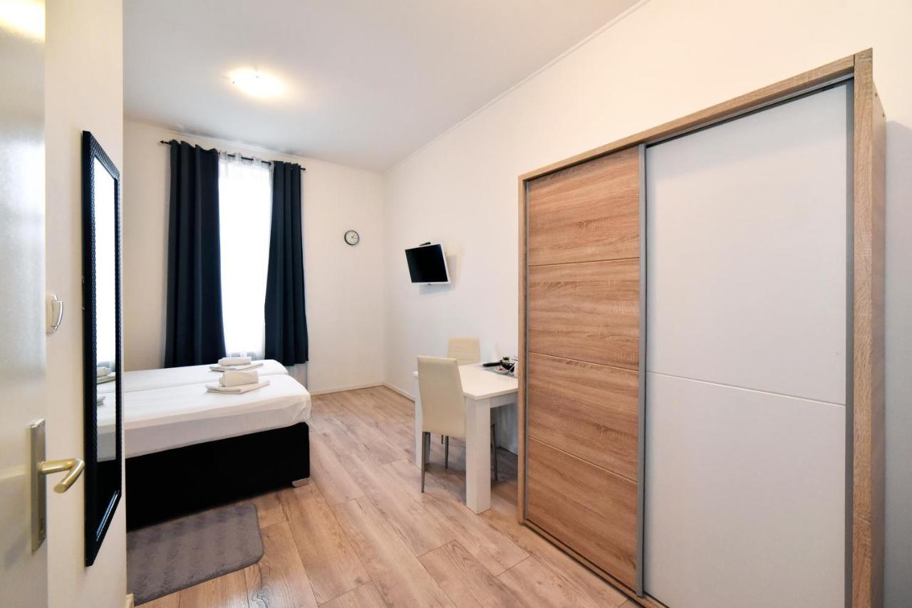 Virtus Apartments And Rooms With Free Private Parking ซาเกร็บ ภายนอก รูปภาพ