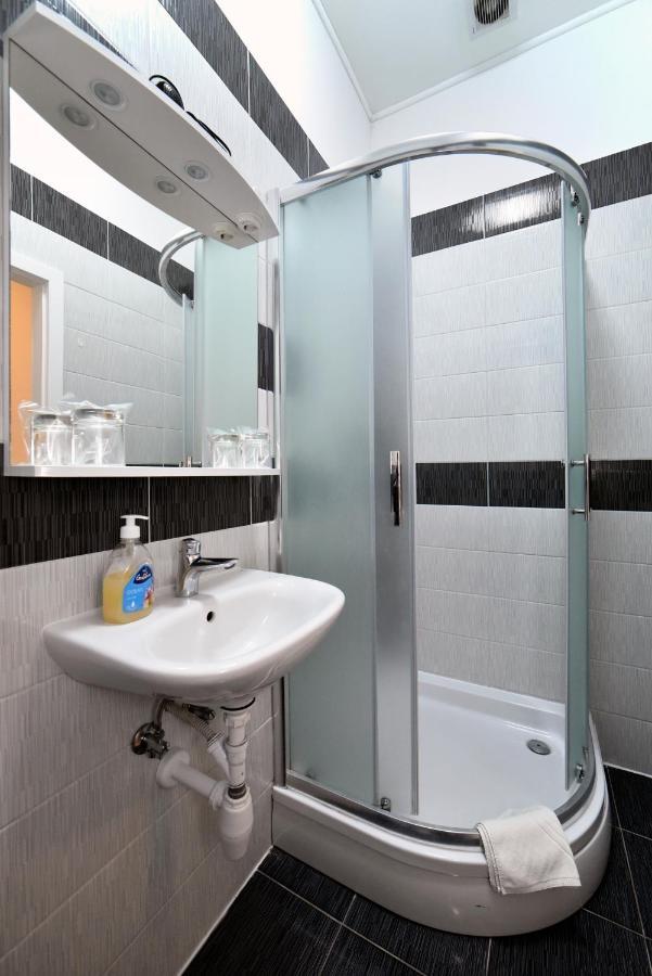 Virtus Apartments And Rooms With Free Private Parking ซาเกร็บ ภายนอก รูปภาพ