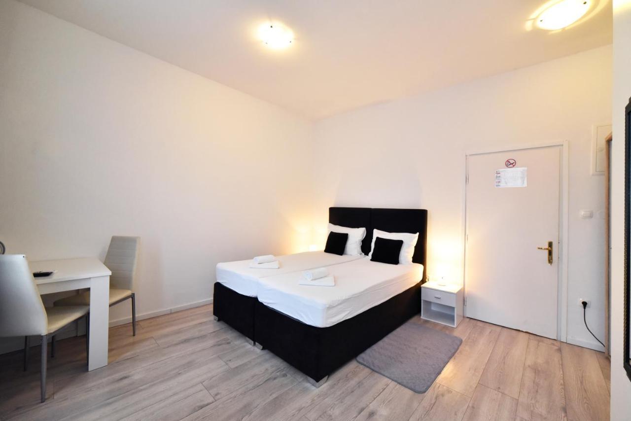 Virtus Apartments And Rooms With Free Private Parking ซาเกร็บ ภายนอก รูปภาพ