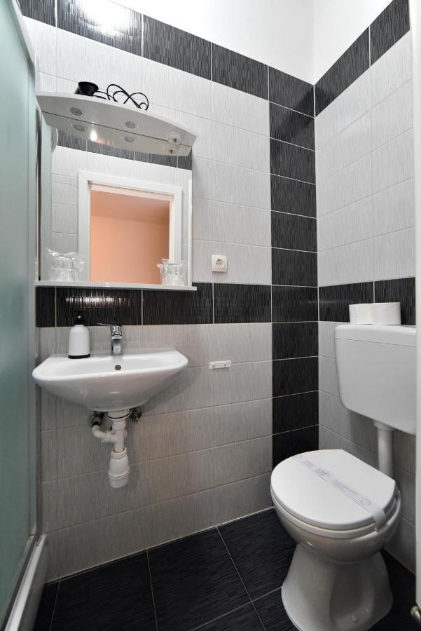 Virtus Apartments And Rooms With Free Private Parking ซาเกร็บ ภายนอก รูปภาพ