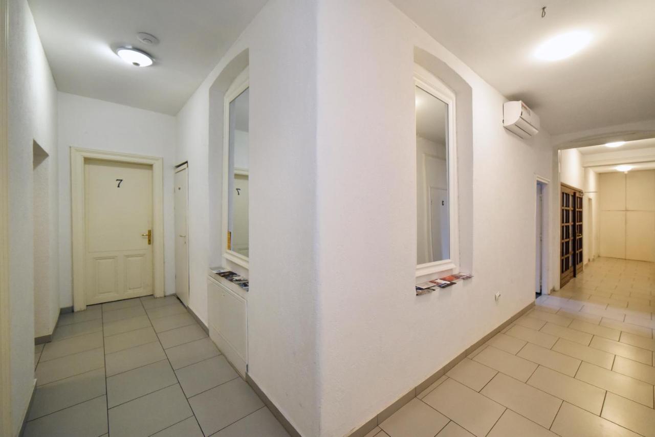 Virtus Apartments And Rooms With Free Private Parking ซาเกร็บ ภายนอก รูปภาพ