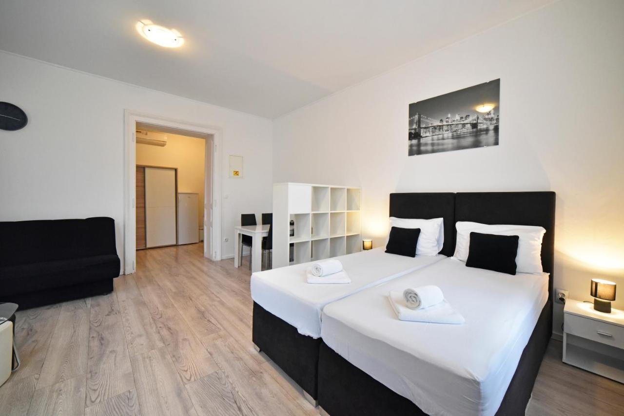 Virtus Apartments And Rooms With Free Private Parking ซาเกร็บ ภายนอก รูปภาพ