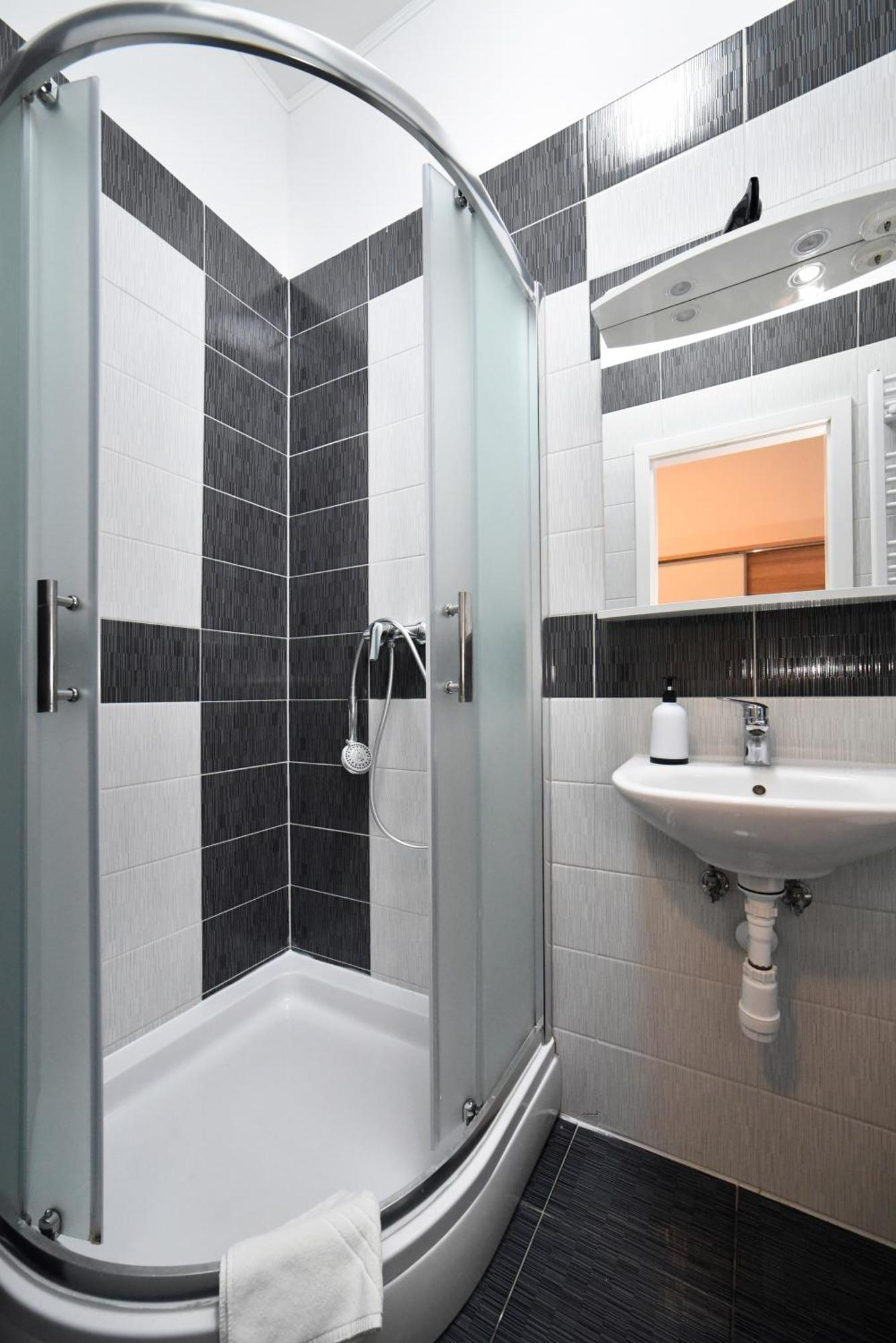 Virtus Apartments And Rooms With Free Private Parking ซาเกร็บ ภายนอก รูปภาพ